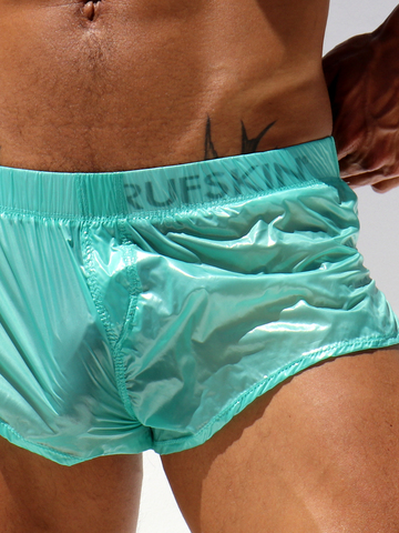 Rufskin Zuko Shorts transparent-grün